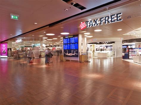 tax free outlets copenhagen airport.